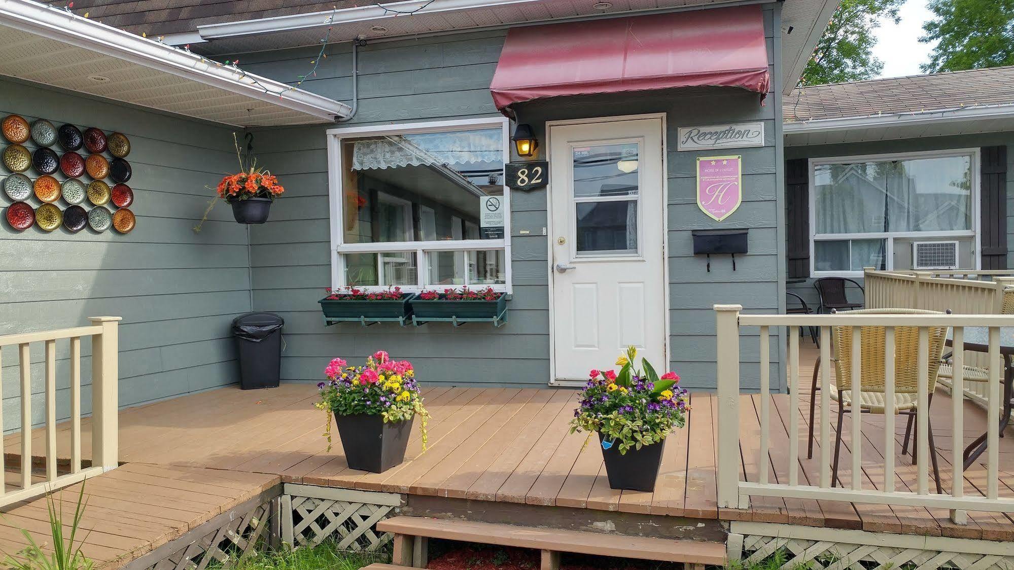 Motel De L'Outlet Magog Zewnętrze zdjęcie