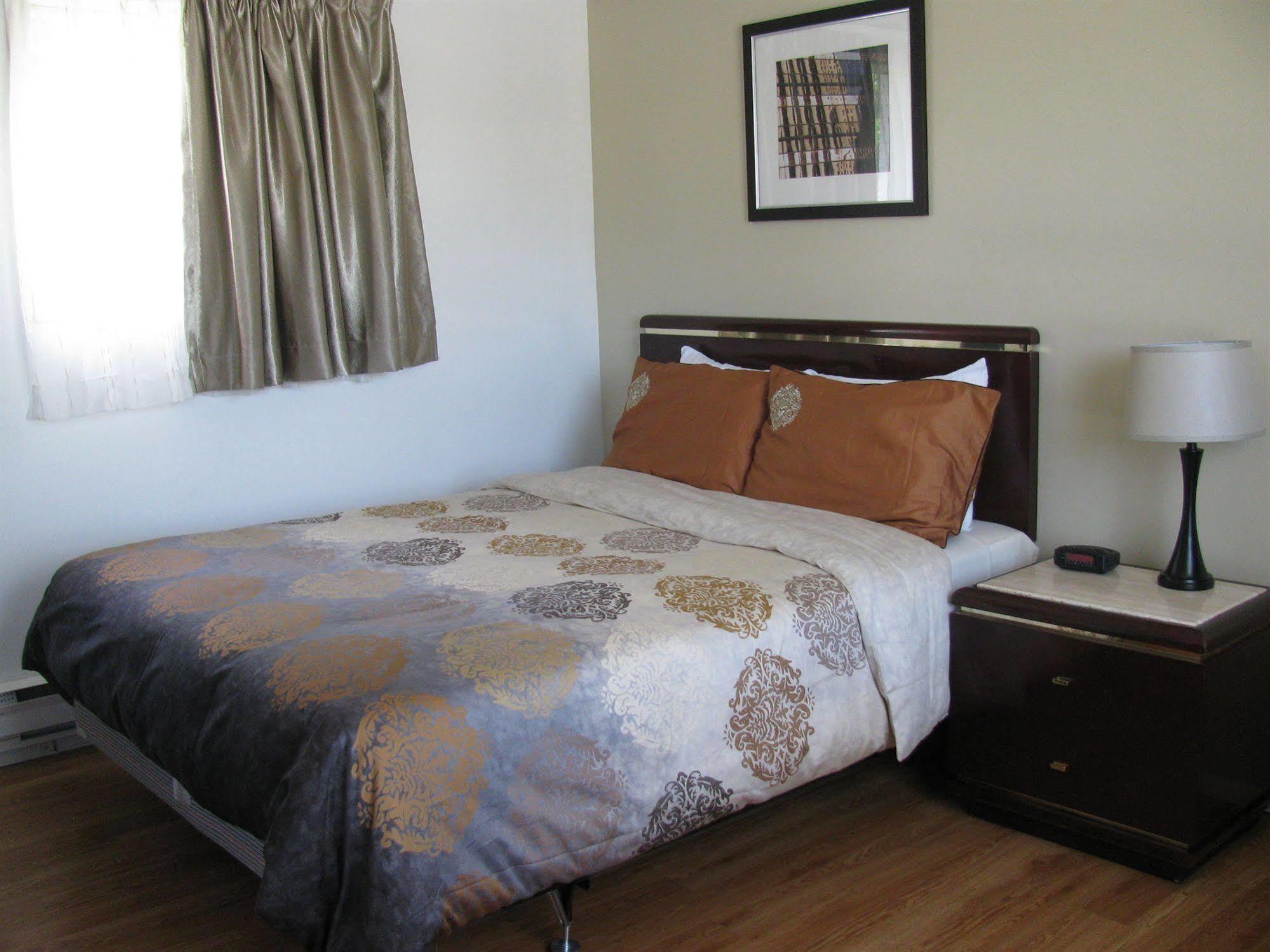 Motel De L'Outlet Magog Zewnętrze zdjęcie